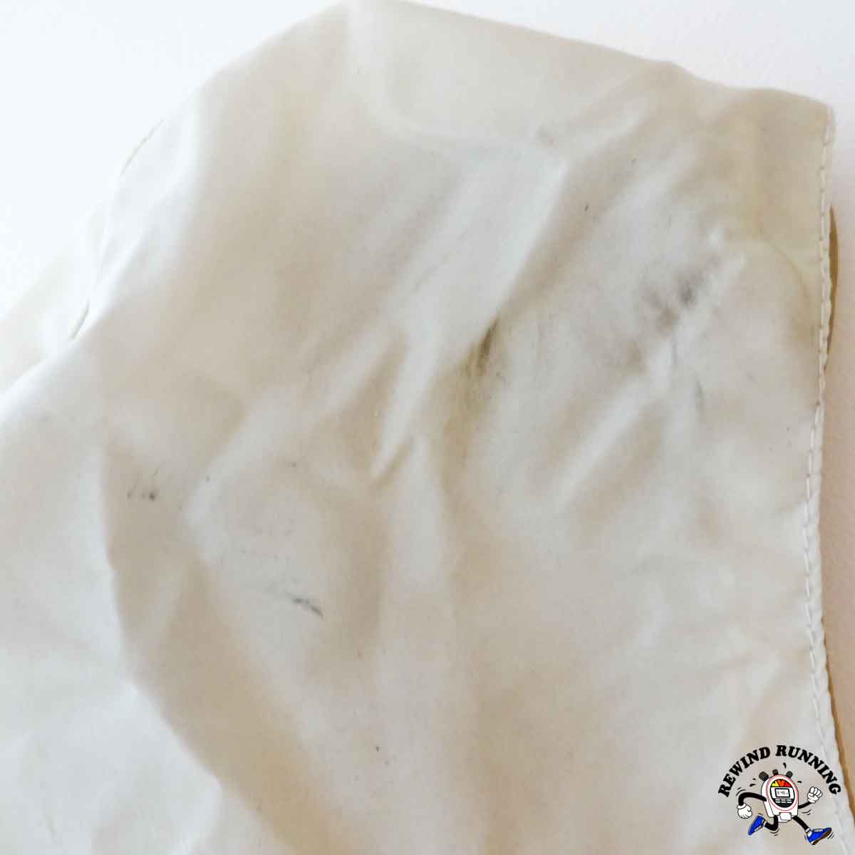 Nike Vintage 70s 80s Men’s Small Windbreaker Gold Off-White Made in USA