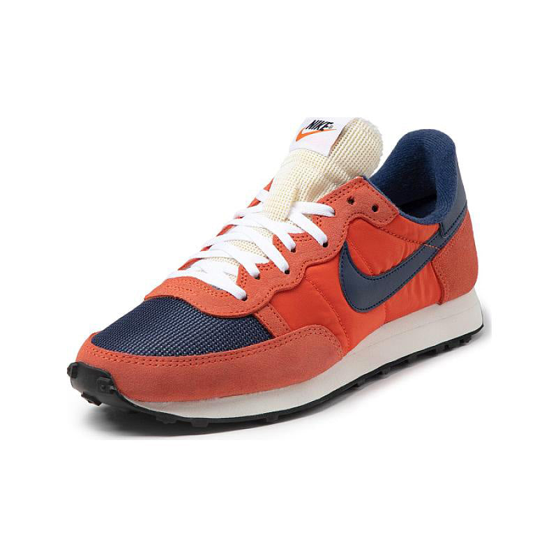 Nike Challenger OG Team Orange Midnight Navy CW7645-800 3-4-View