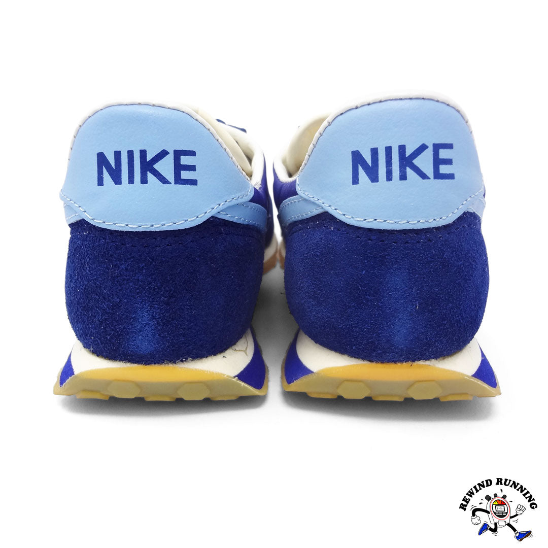 Nike Vintage Lady Roadrunner 80s sneakers rear Nike logo